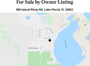 989 Island Pkwy NE, Lake Placid, FL 33852