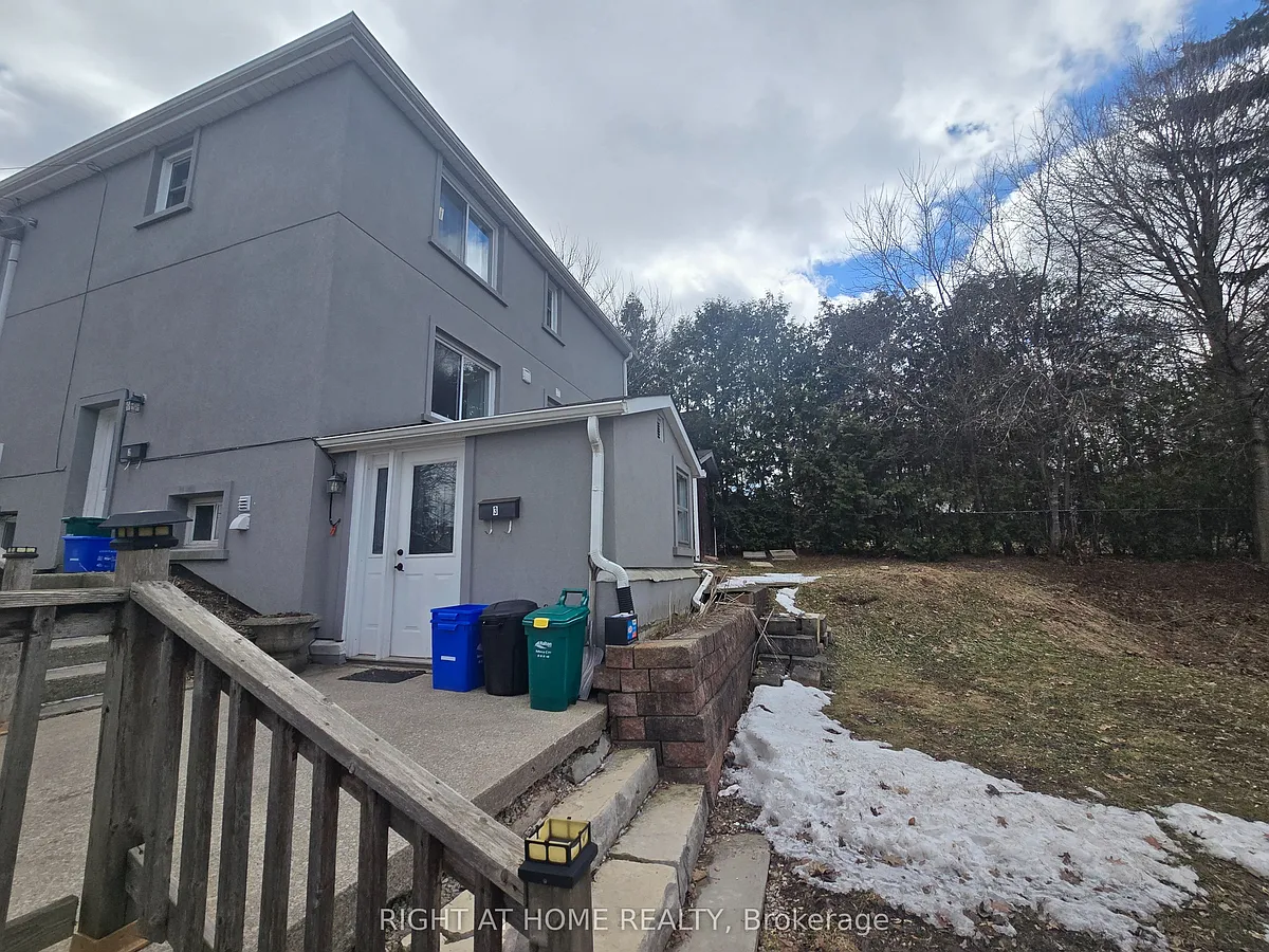 Building Photo - 18 Ewing St #3