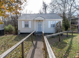58 Chestnut Dr, Clarksville, TN 37042