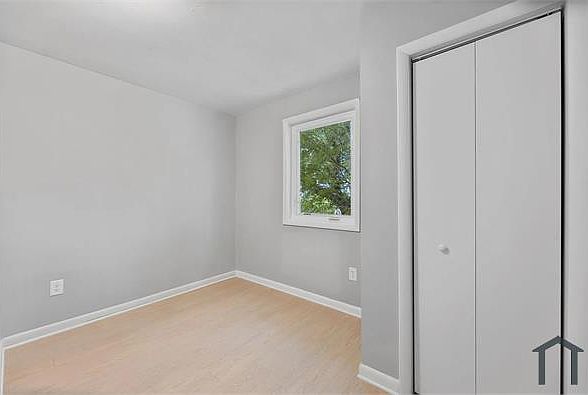 1st image of 1953 19th Pl SE #205