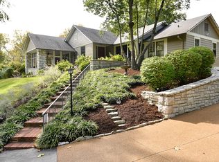 6 Arbor Rd, Saint Louis, MO 63132