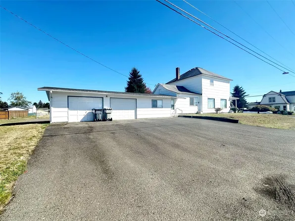920 W Young Street, Elma, WA 98541