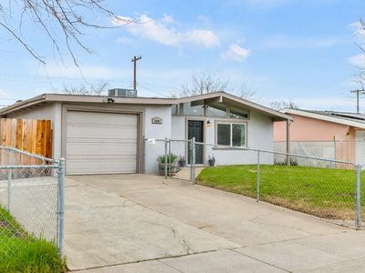 5808 El Campo Way, North Highlands, CA, 95660