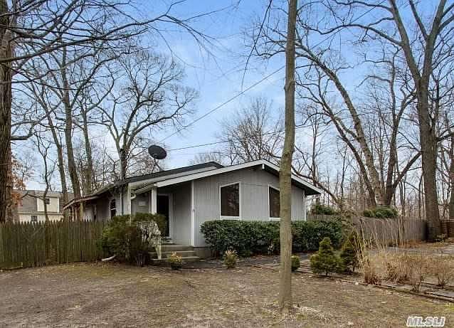1st image of 126 Wyona Ave