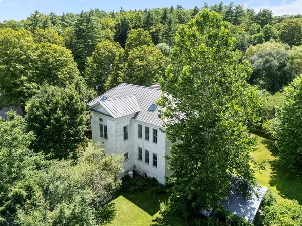 4 Signal Pine Road, Putney, VT 05346