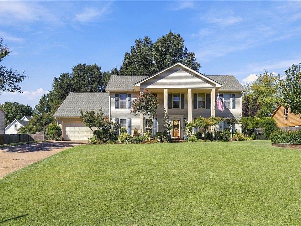1st image of 873 Oak Wood Ln