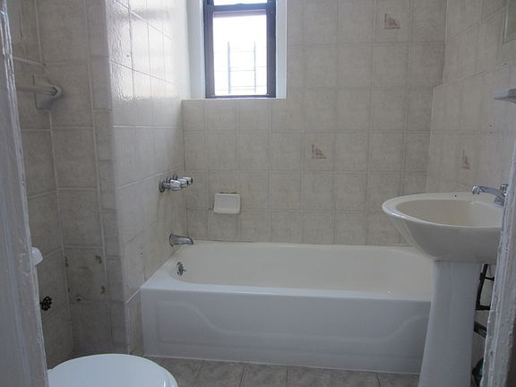 5th image of 1325 Eastern Pkwy APT B10
