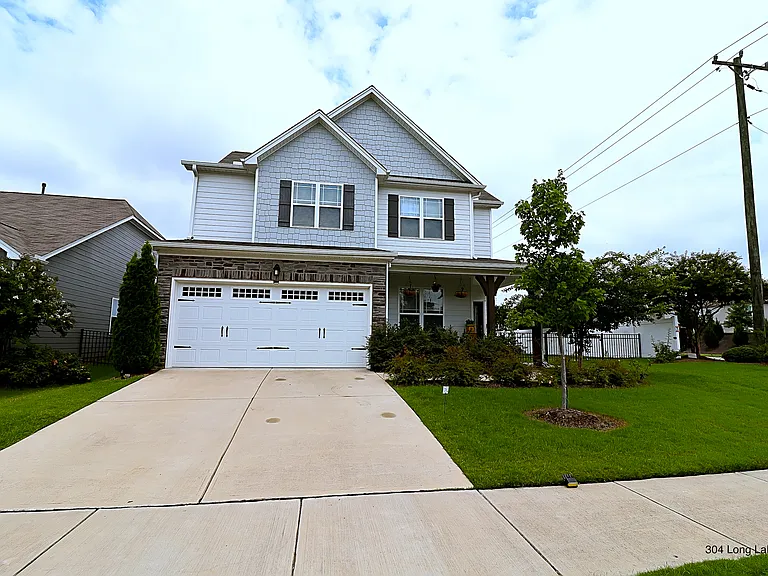 304 Long Lake Dr — Photo 1