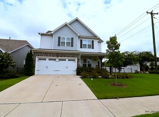 304 Long Lake Dr, Fuquay Varina, NC 27526