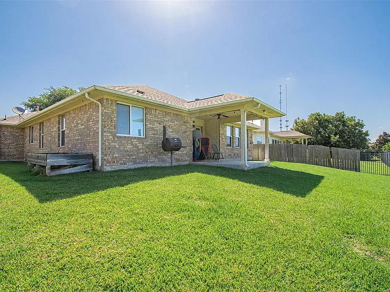 4193 Fairmeadow Dr — Photo 22
