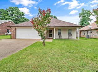 518 Neches Dr, Chandler, TX 75758