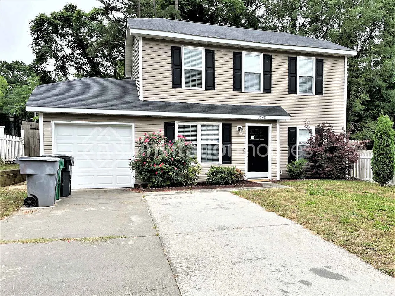 3548 Burkland Dr Charlotte, NC 28205 — Photo 1