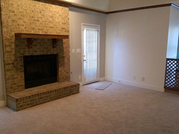 5th image of 6231 Woodmere Blvd