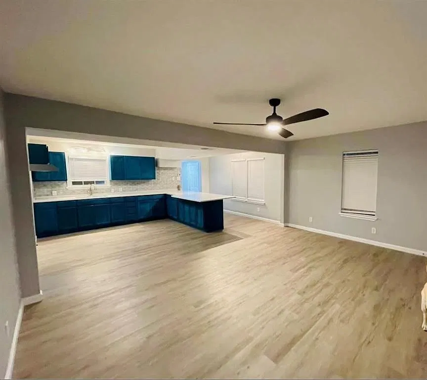 2 bed, 1040 sqft, $1,500 — Photo 4