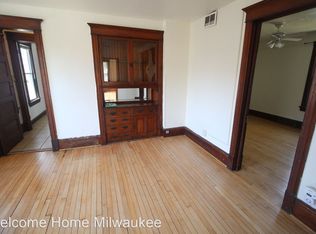 2557 N Bartlett Ave FLOOR 2, Milwaukee, WI 53211