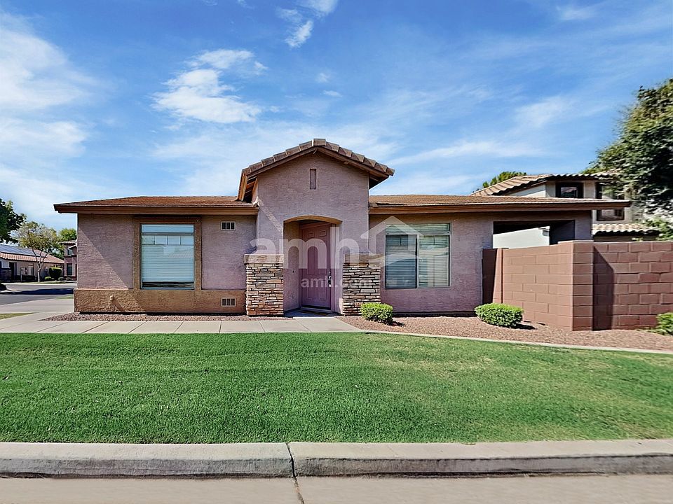 1st image of 2522 E Browning Pl
