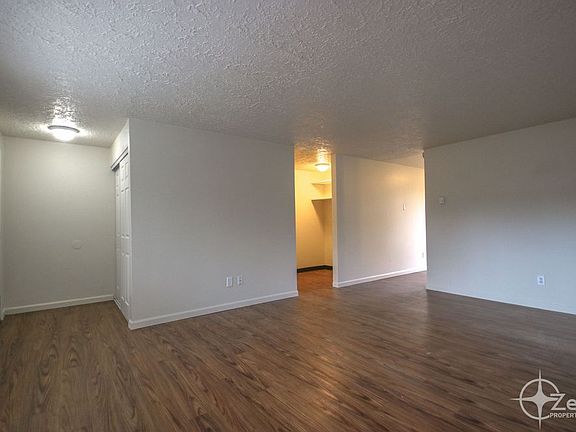 4th image of 2511 Neals Ln