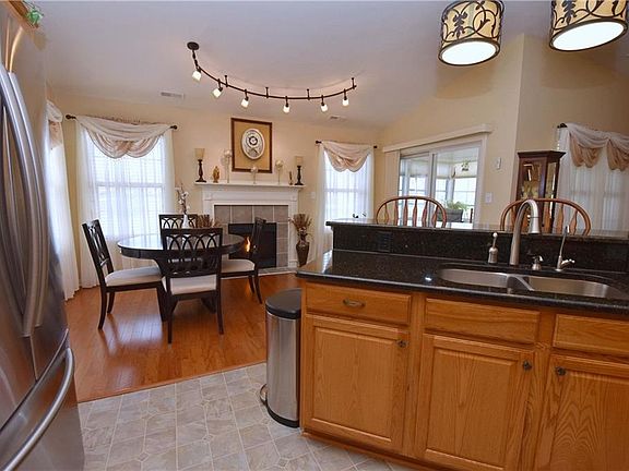 5th image of 1421 Old Stoney Dr