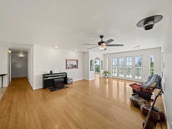 5th image of 111 Alawaena St