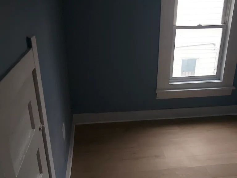1242 S Reisner St — Photo 22