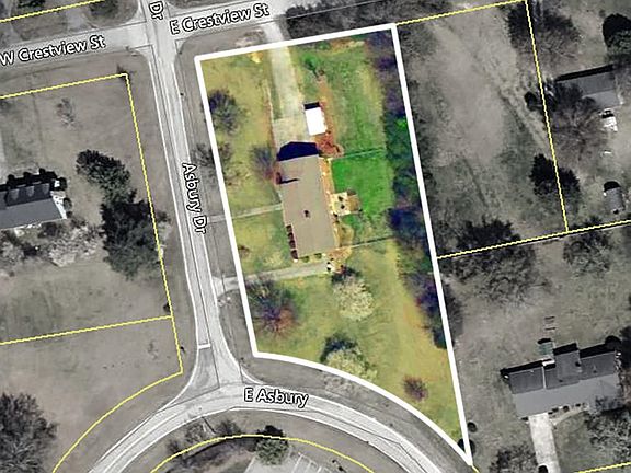 2nd image of 300 Asbury Dr