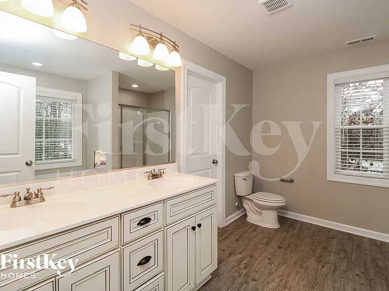 1803 Gracewood Dr — Photo 9