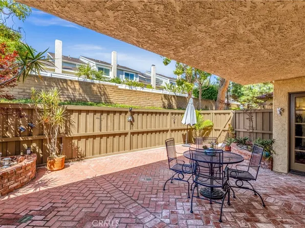25231 Tanoak Ln, Lake Forest, CA 92630