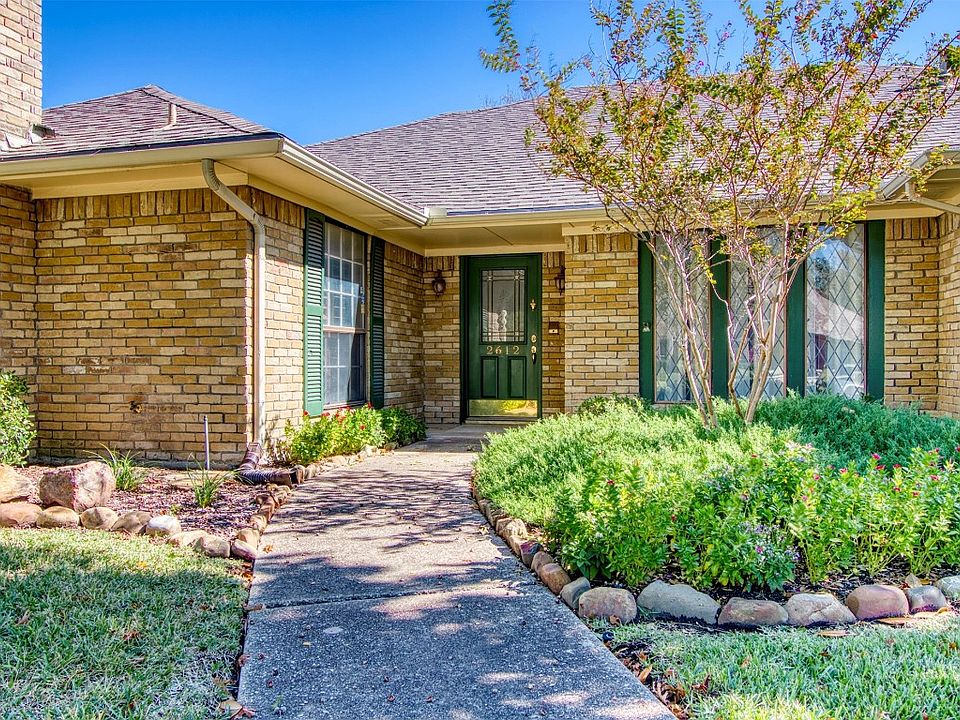 1st image of 2612 Mariposa Cir