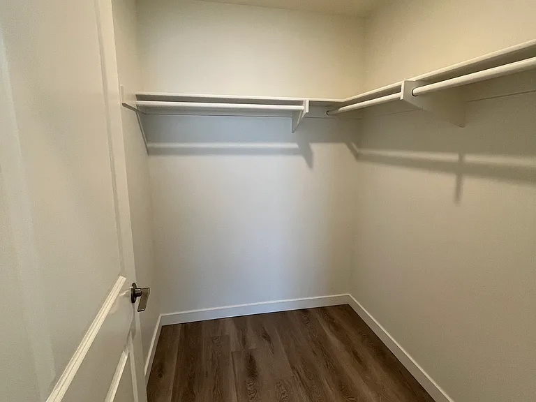 1715 Terrace Hill Dr — Photo 14