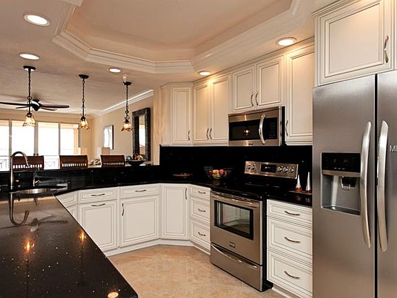 4th image of 4850 Osprey Dr S APT 404