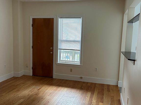 3rd image of 4-6 Nelson St #2