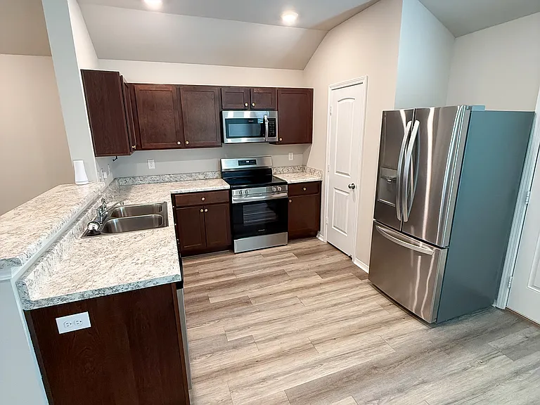 4805 Prospector Dr — Photo 2