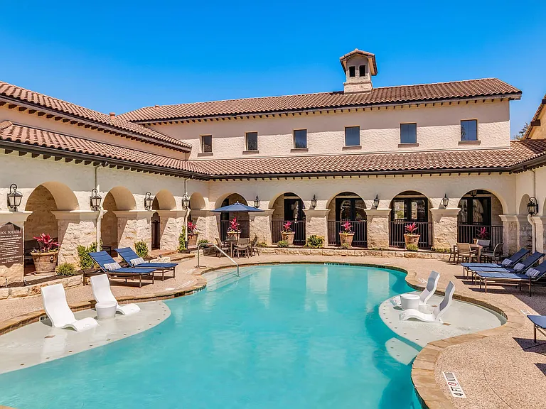 Welcome to Mission Hills Apartments at Mission Hills Apartments, San Antonio, TX