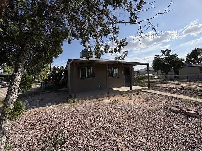 2304 E Monterey Vis #1 — Photo 1