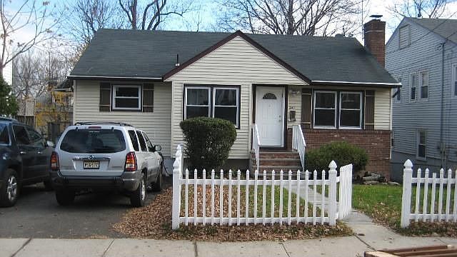 1st image of 340 Gregory Ave