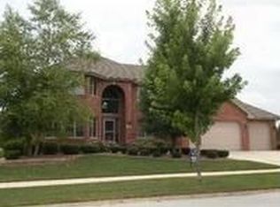 8253 Brookhaven Dr, Frankfort, IL 60423