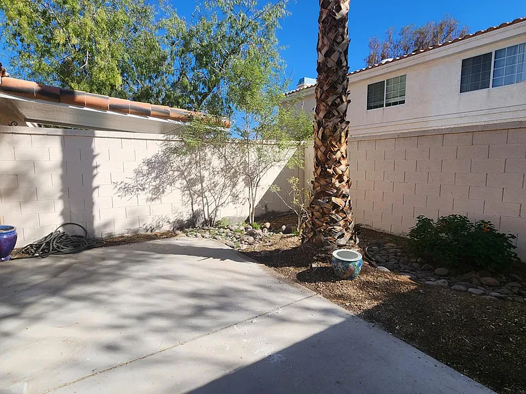 large front yard gated for entertaining