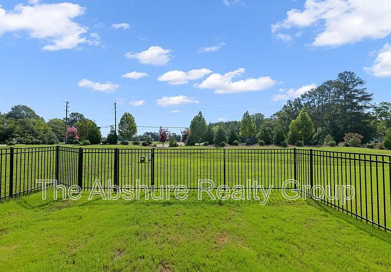 35 Village Edge Dr — Photo 43