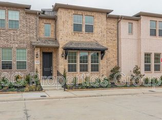 913 Ponds Edge Ln, Euless, TX 76040