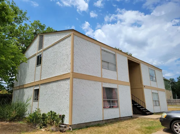 4200D Boyett St, Bryan, TX 77801