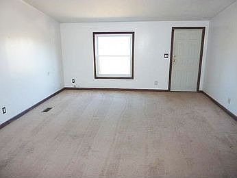 2nd image of 6256 E Bristol Rd