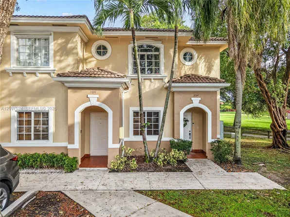 7230 NW 174th Ter APT 104, Hialeah, FL 33015