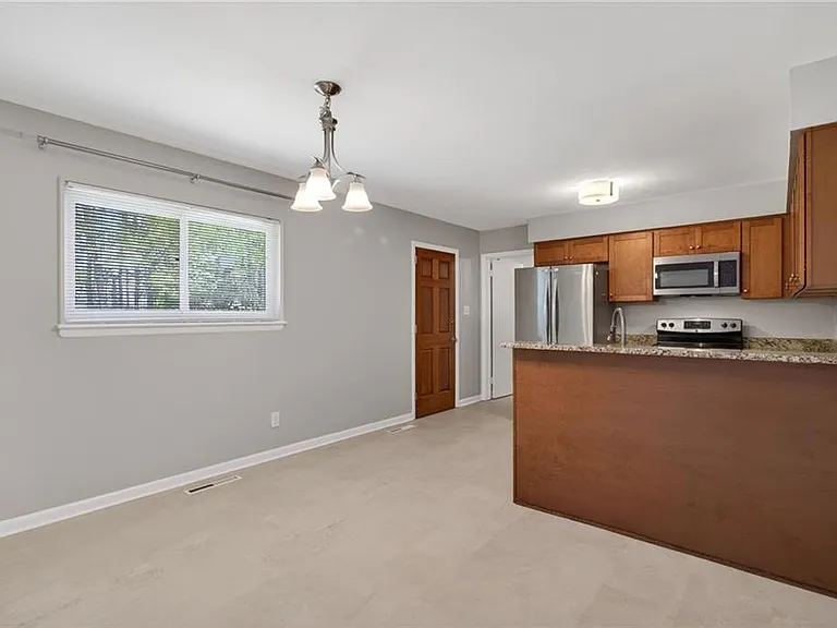 2232 Poplar Point Rd — Photo 6