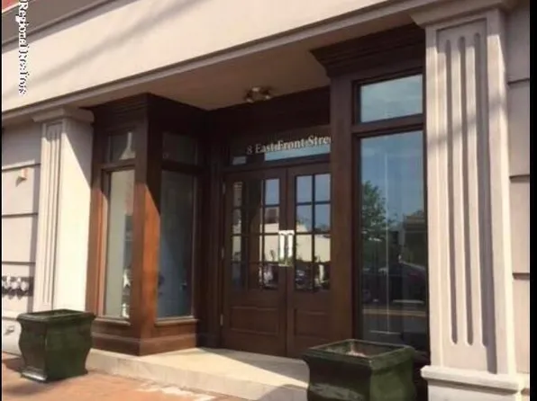 8 E Front St APT 204, Red Bank, NJ 07701