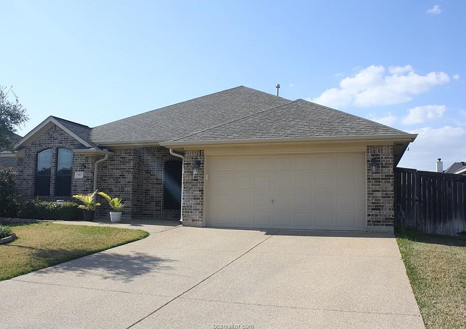 1st image of 913 Ladove Dr
