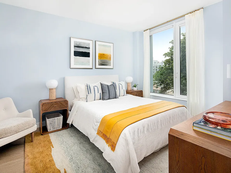 30-77 Vernon Blvd #725W