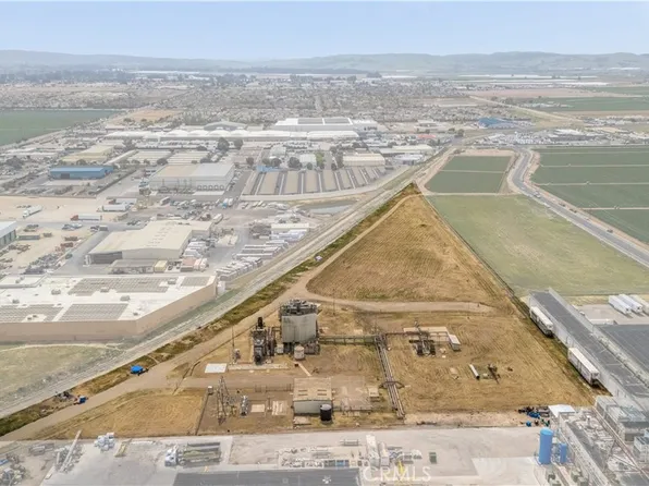 802 Hanson Way, Santa Maria, CA 93458