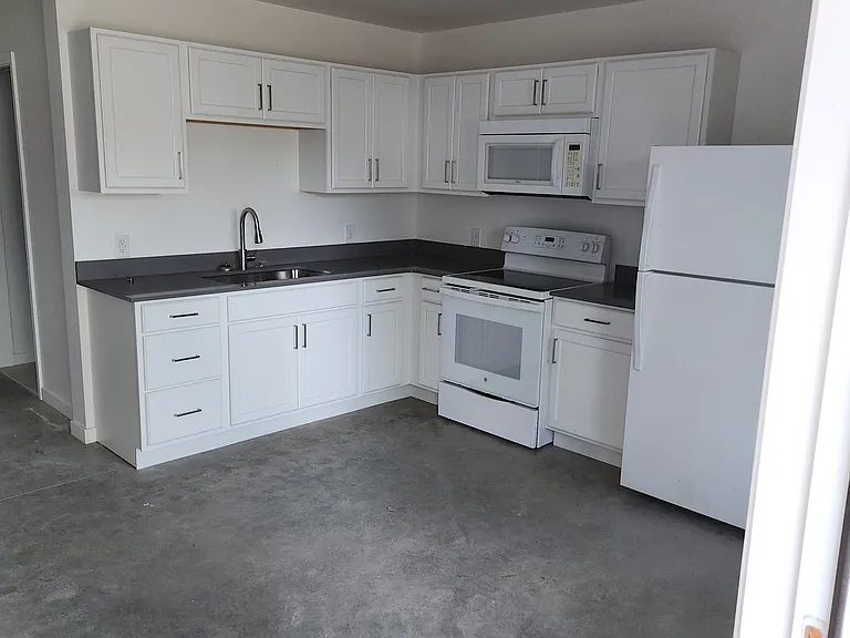 109 Franklin St #2 — Photo 4