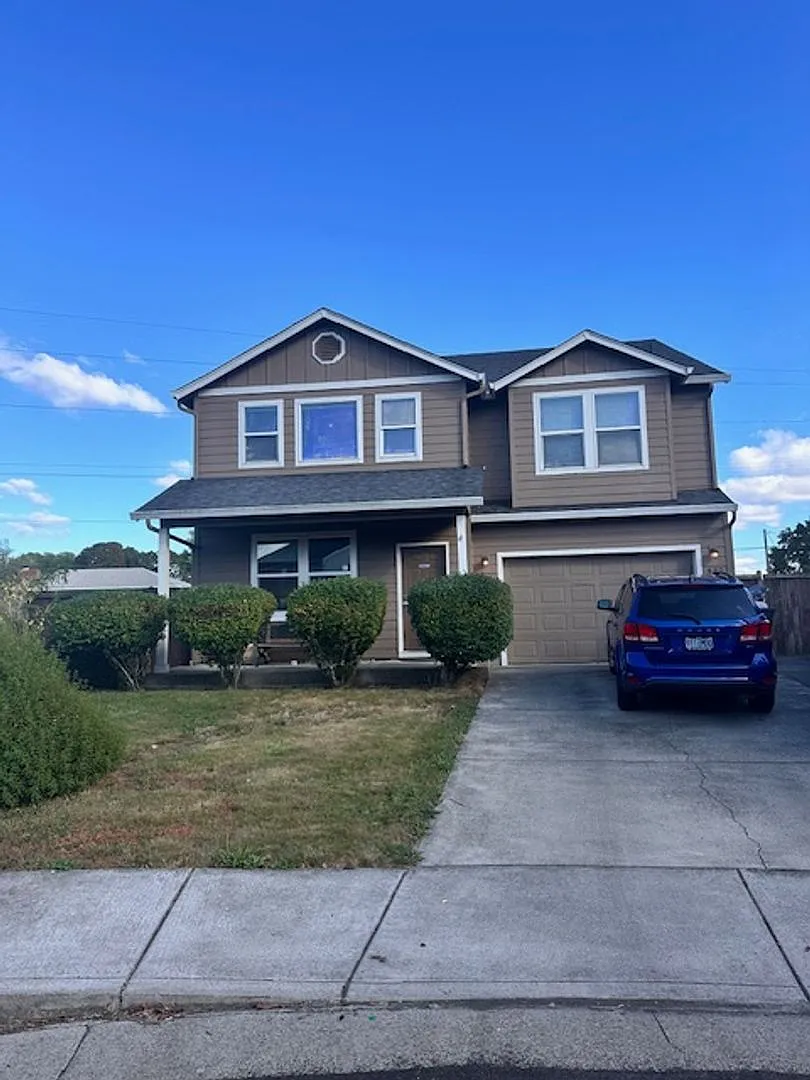 Building Photo - 827 Millstream Pl NE