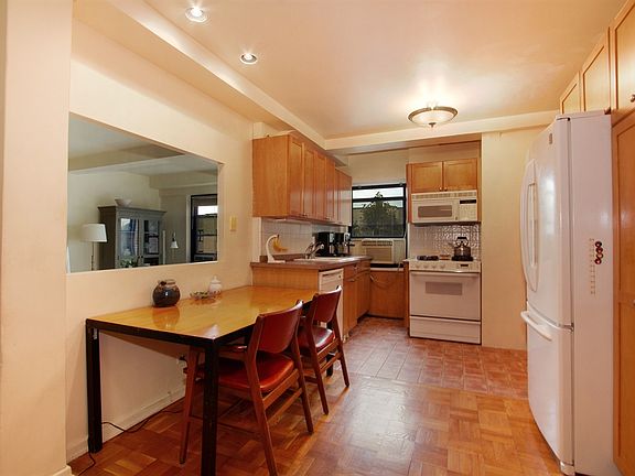 4th image of 62 Park Ter W APT A69